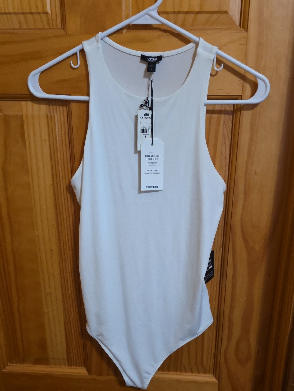 Express Body Contour Bodysuit White Size Small NWT